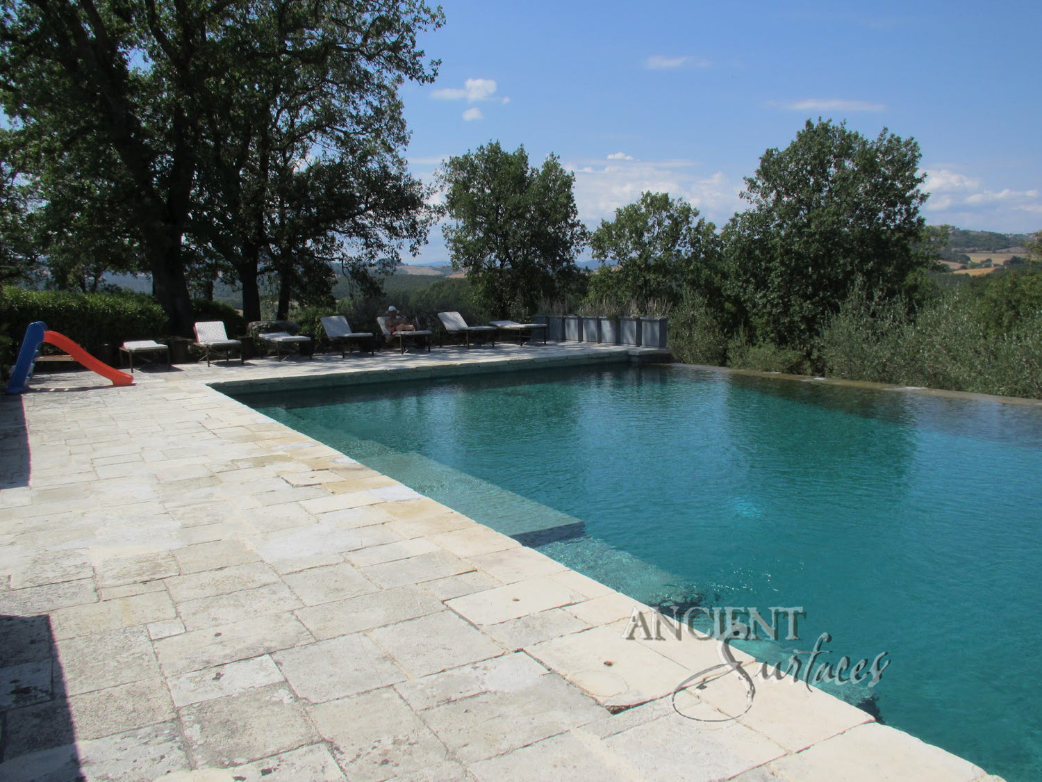 biblos-limestone-biblos-stone-architectural-limestone-ancient-surfaces-biblos-limestone-collection-reclaimed-natural-limestone-with-authentic-aged-patina-time-worn-biblos-limestone-texture-historic-mediterranean-architecture-stone-biblos-limestone-flooring-and-wall-cladding-luxury-landscape-design-material-classical-garden-courtyard-and-villa-stone-interior-and-exterior-architectural-accent-handcrafted-appearance-organic-surface-variation-sustainably-sourced-reclaimed-biblos-limestone-old-world-european-des